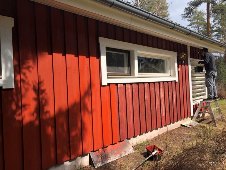 Punamullan levitys seinään